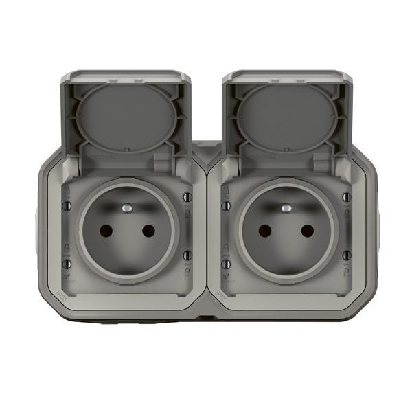 PRISE DE COURANT 2P+T ETANCHE PLEXO 16A 250V IP55 - IK08 livrée complète pour fixation saillie