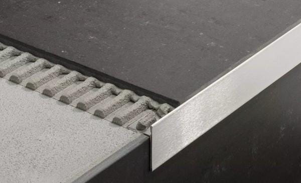 PROFIL.FIN.BAR.2.5ML CINTR.H30MM  R/SS110EB30