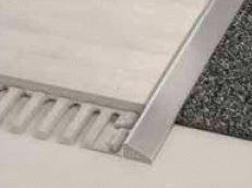 SCHLUTER-RENO-AEU - Profilé permettant de réaliser une transition entre des revêtements de sols de hauteurs différentes