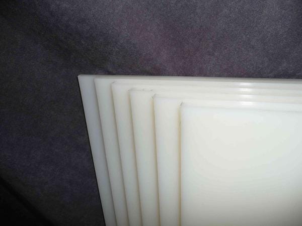 PLAQUE PE HD300 NATUREL EXTRUDE   4X2000X1000 LES STANDARDS  [PRODUIT-81906]