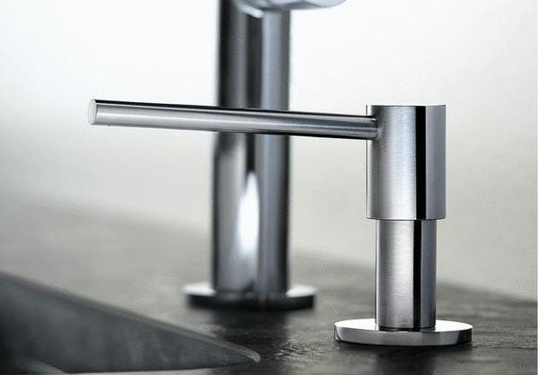 DISTRIBUTEUR SAV.PIONA CHROME    500ML 517667 BLANCO  [517667]