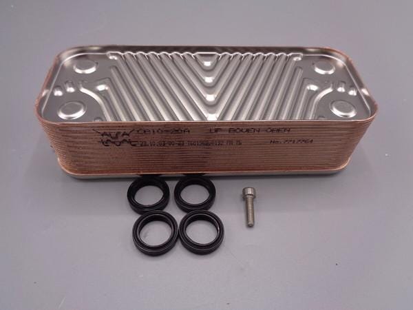 ECHANGEUR A PLAQUES 24-28             7721046 DE DIETRICH PIECE RECHANGE BDR  [7721046]
