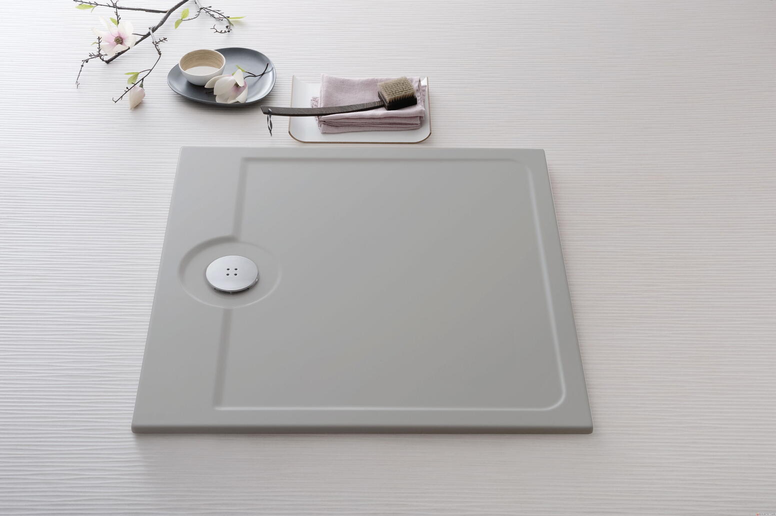 LATITUDE - Receveur carré ultraplat à encastrer