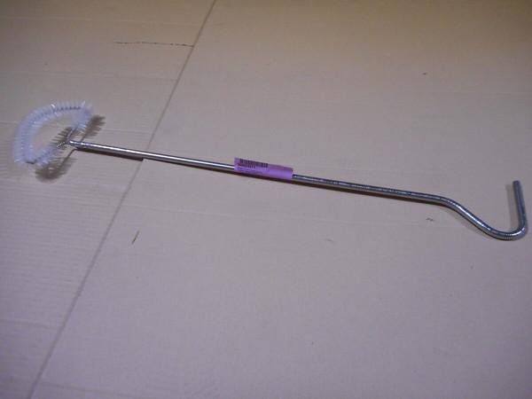 BROSSE DE NETTOYAGE COUDEE          300024571