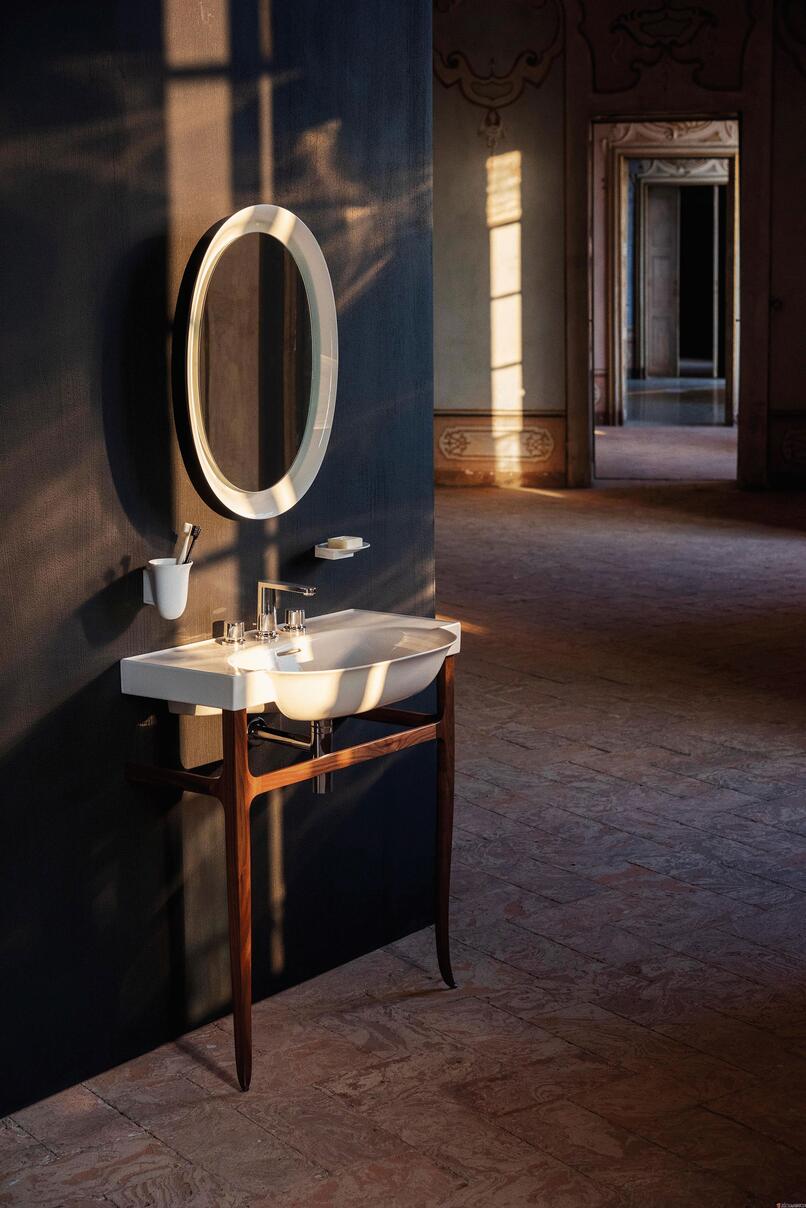 LAVABO SUR PIEDS - The New Classic