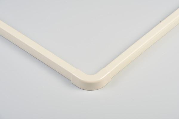 ANGLE A PLAT IVOIRE 25X25MM           25CPIAN