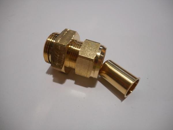 RACCORD 3 PIECES MAL/FEM 3/4 -D18    97930827 DE DIETRICH PIECE RECHANGE BDR  [97930827]