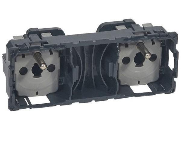 PRISE 2X2P+T F/B PRECABLEE EVO      LEG067124 MAGELEC