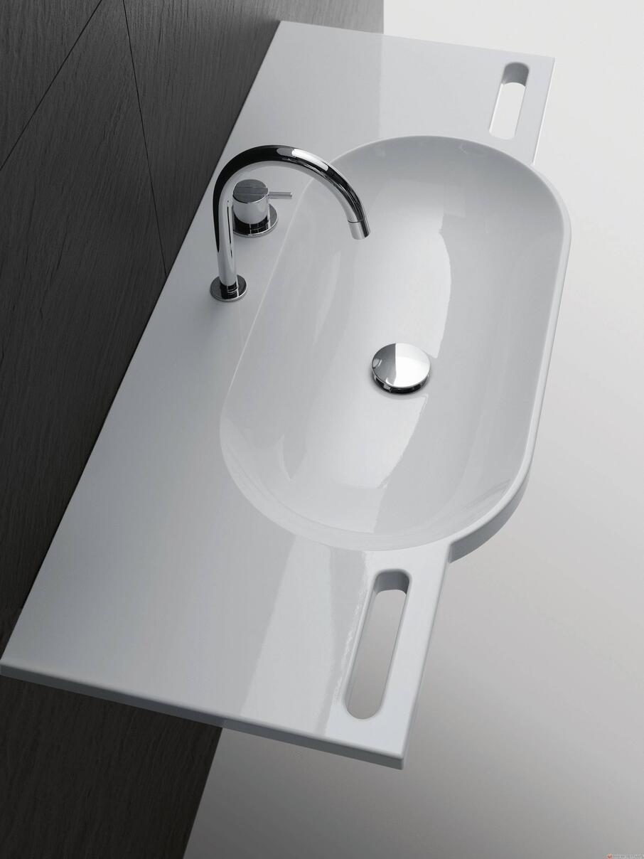 SERIE 950 - Lavabo autoportant en résine de synthèse avec cuvette ovale plate et poignées intégrées utilisables comme porte-serviettes