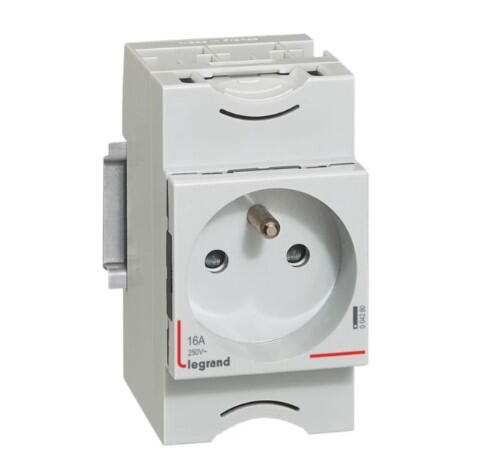 COMMANDE MODULAIRE - Prise modulaire 2P+T 10A à 16A 250V
