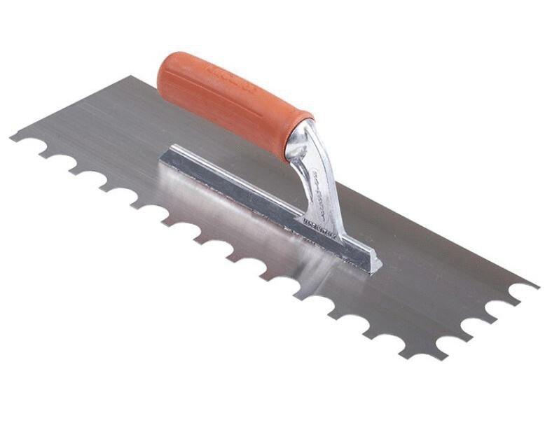 PLATOIR - Denté 36 x 13 cm avec poignée en caoutchouc