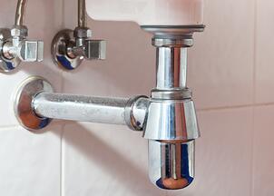 vidage et siphon de lavabo et lave-mains