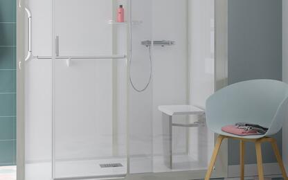 guides-et-conseils-pmr-douche-amenagee-baignoire-a-porte-00