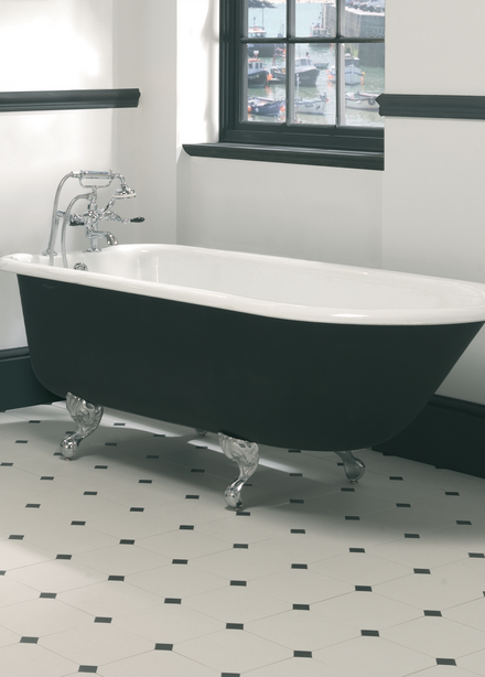 Douche-ou-baignoire-pour-une-salle-de-bains-shabby-chic