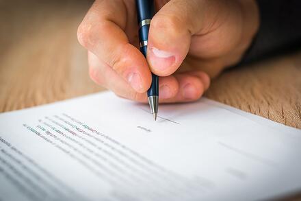 Installer la climatisation : point sur les autorisations administratives