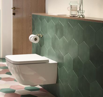 peinture moderne dans les toilettes