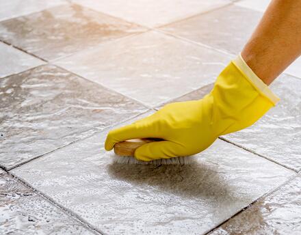 nettoyage du carrelage après un chantier