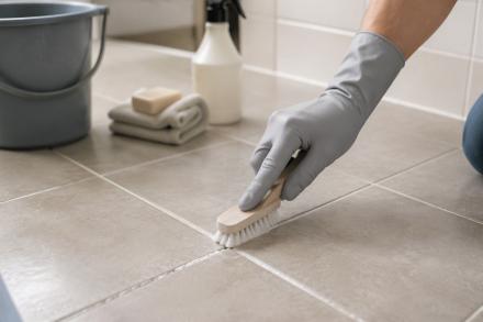Entretenir régulièrement les joints de carrelage