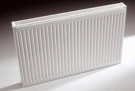 QUATTRO - RADIATEUR HORIZONTAL ACIER - QUATTRO Type 33 - hauteur 600 à 900 mm