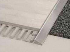SCHLUTER-RENO-AEU - Profilé permettant de réaliser une transition entre des revêtements de sols de hauteurs différentes