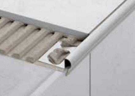 SCHLUTER -TREP-FL - Profilé décoratif pour nez de marches