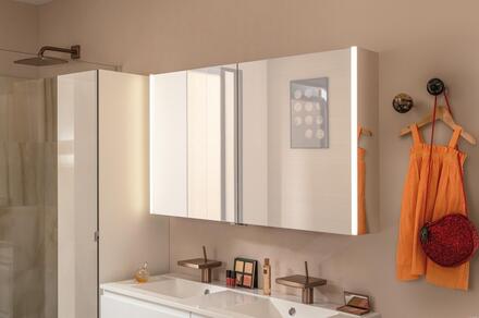 ARMOIRE DE TOILETTE